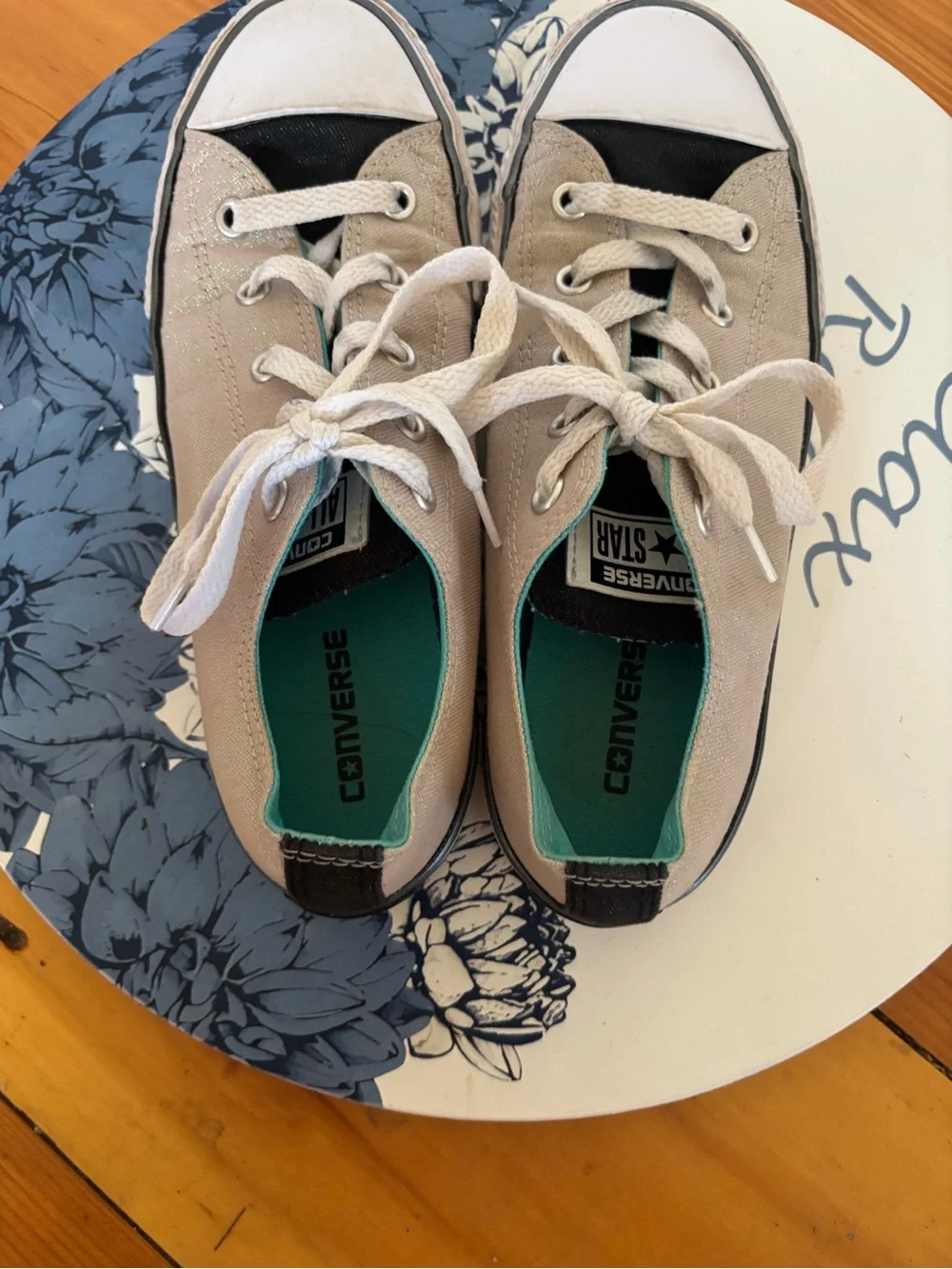 Converse All Star Glitter Low Tops Kids Size 3